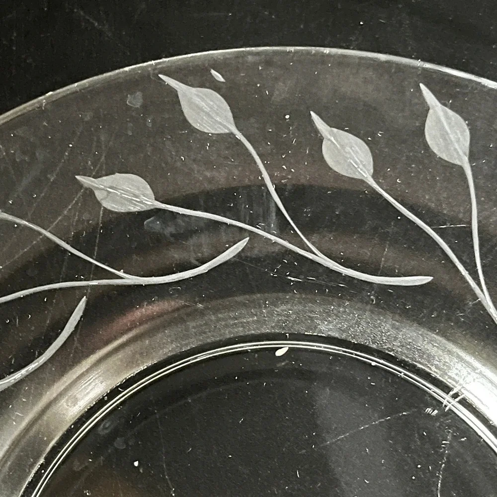 Vtg Etched Glass Salad Dessert Luncheon Plates Set of 8 Leaf Vine Clear 8